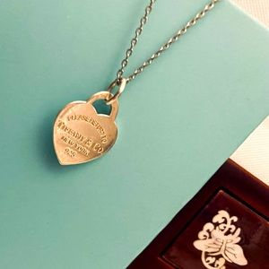 Authentic Tiffany & Co, “please return to Tiffany” pendant